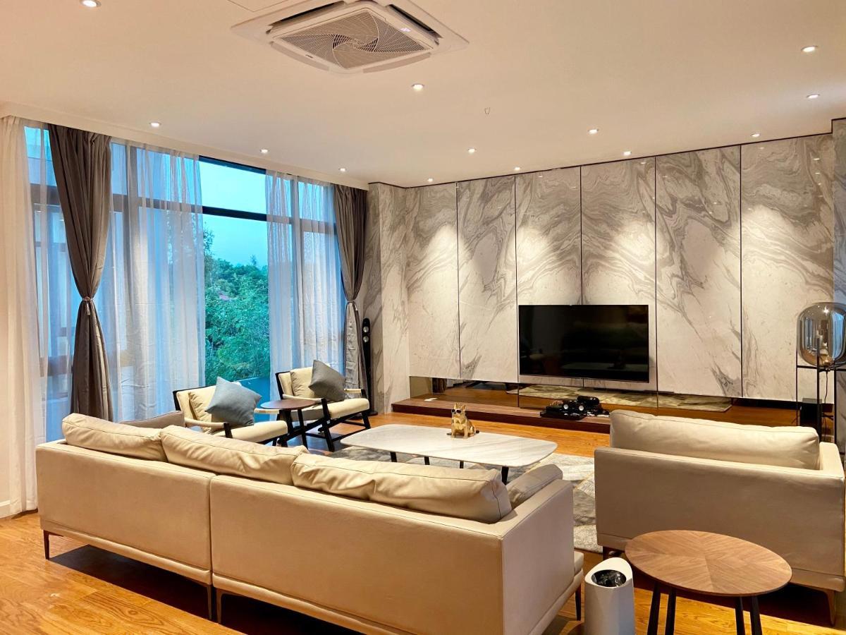 Molly Luxury Private Pool Bungalow茉莉的家豪华私人泳池别墅 Pantai Cenang  Bagian luar foto