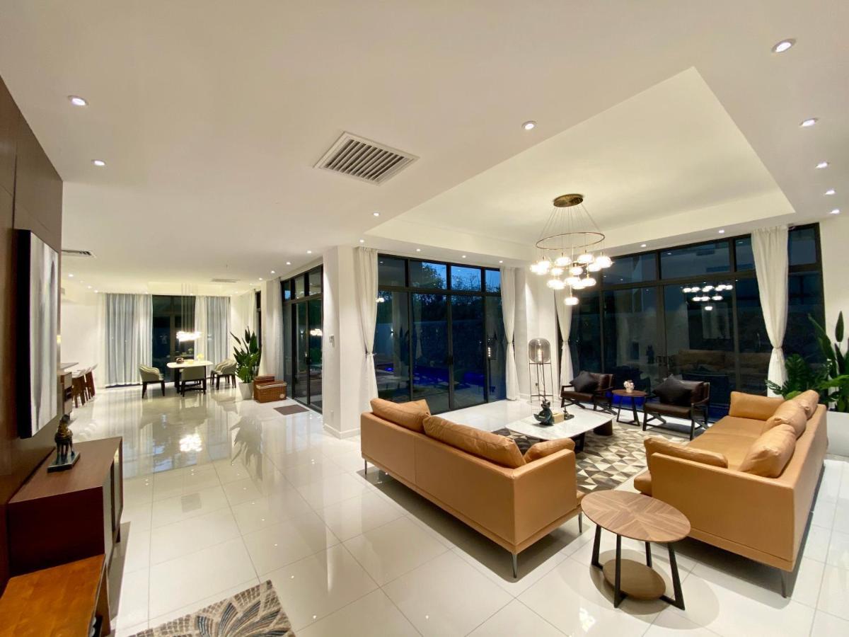 Molly Luxury Private Pool Bungalow茉莉的家豪华私人泳池别墅 Pantai Cenang  Bagian luar foto