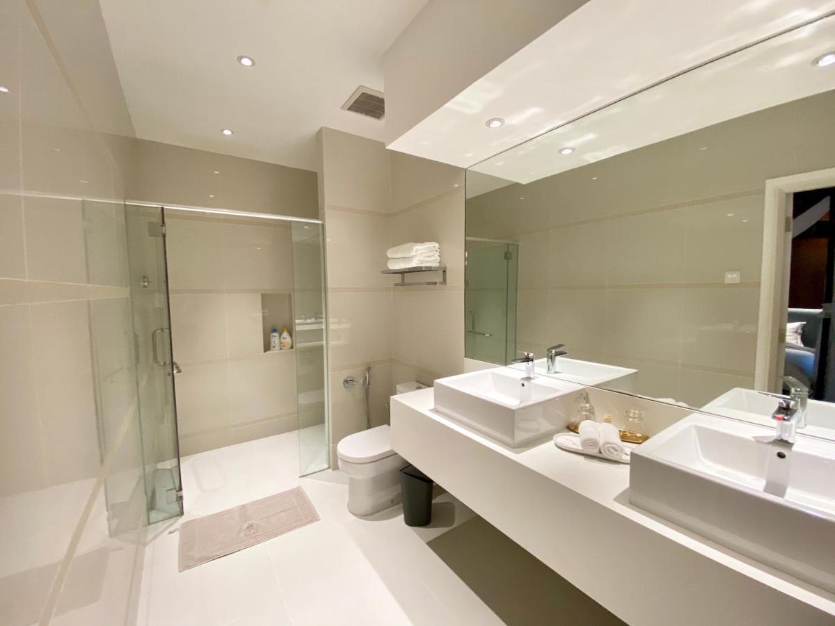 Molly Luxury Private Pool Bungalow茉莉的家豪华私人泳池别墅 Pantai Cenang  Bagian luar foto