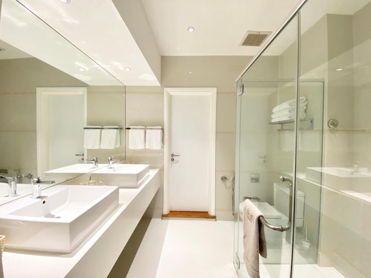 Molly Luxury Private Pool Bungalow茉莉的家豪华私人泳池别墅 Pantai Cenang  Bagian luar foto